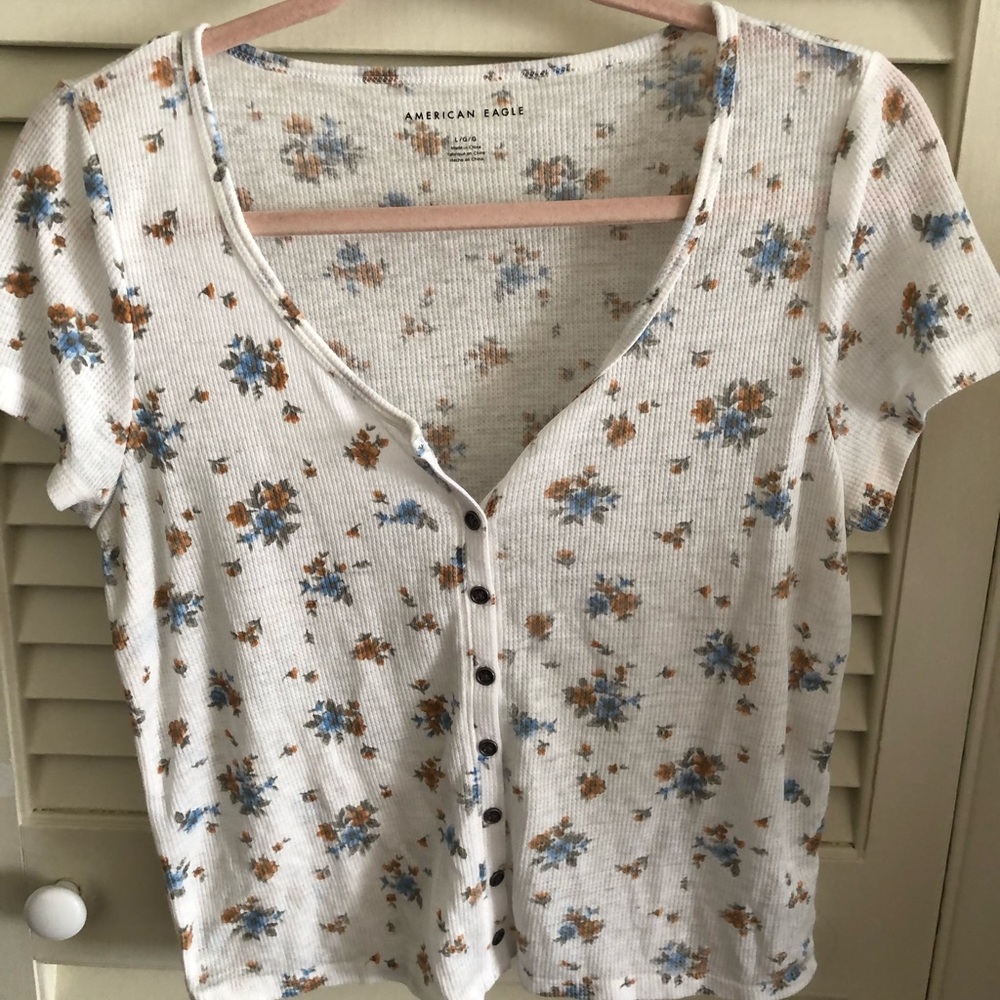 Never worn American eagle cropped top